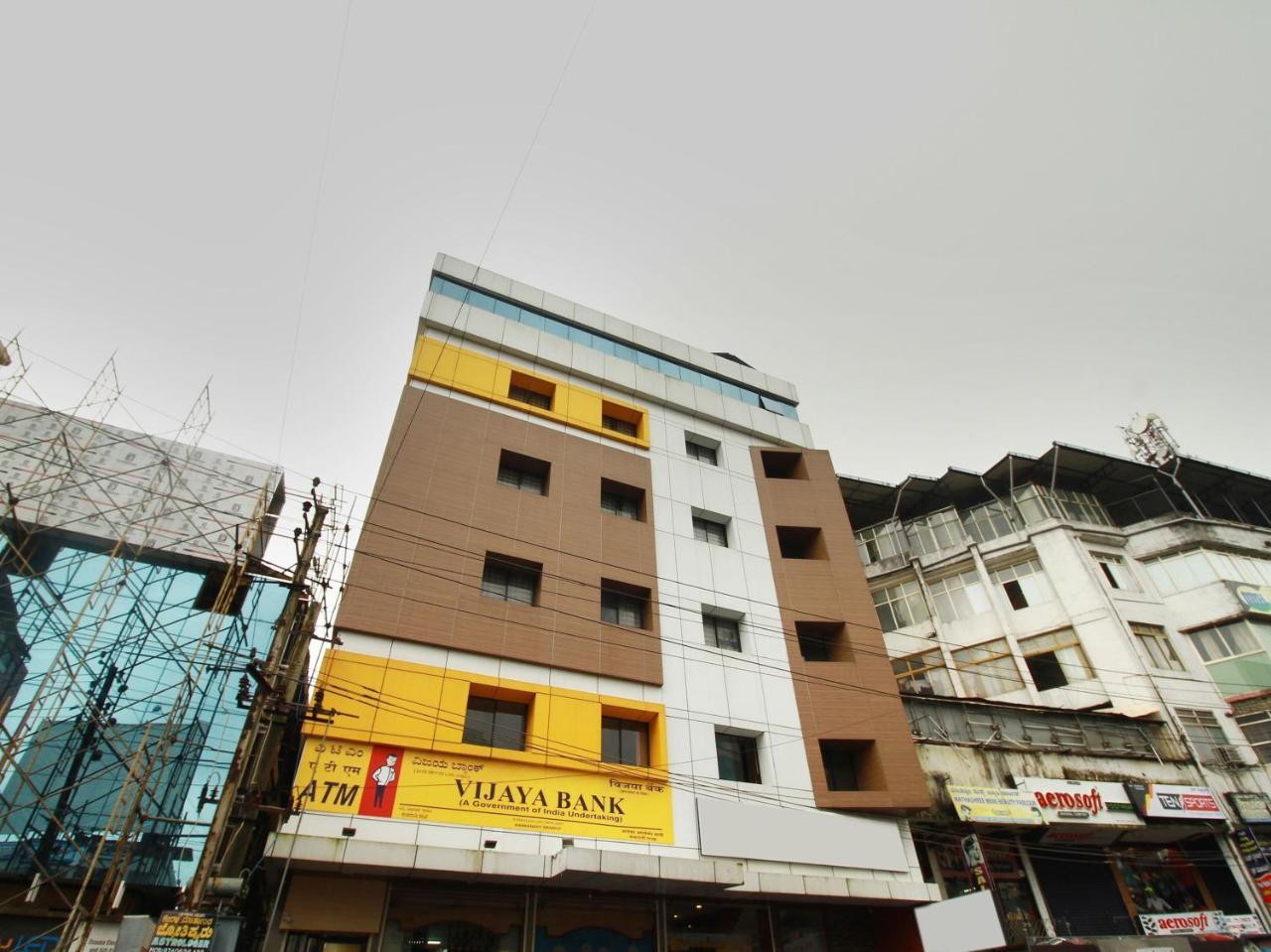 Traders Hotel Mangalore Exteriör bild